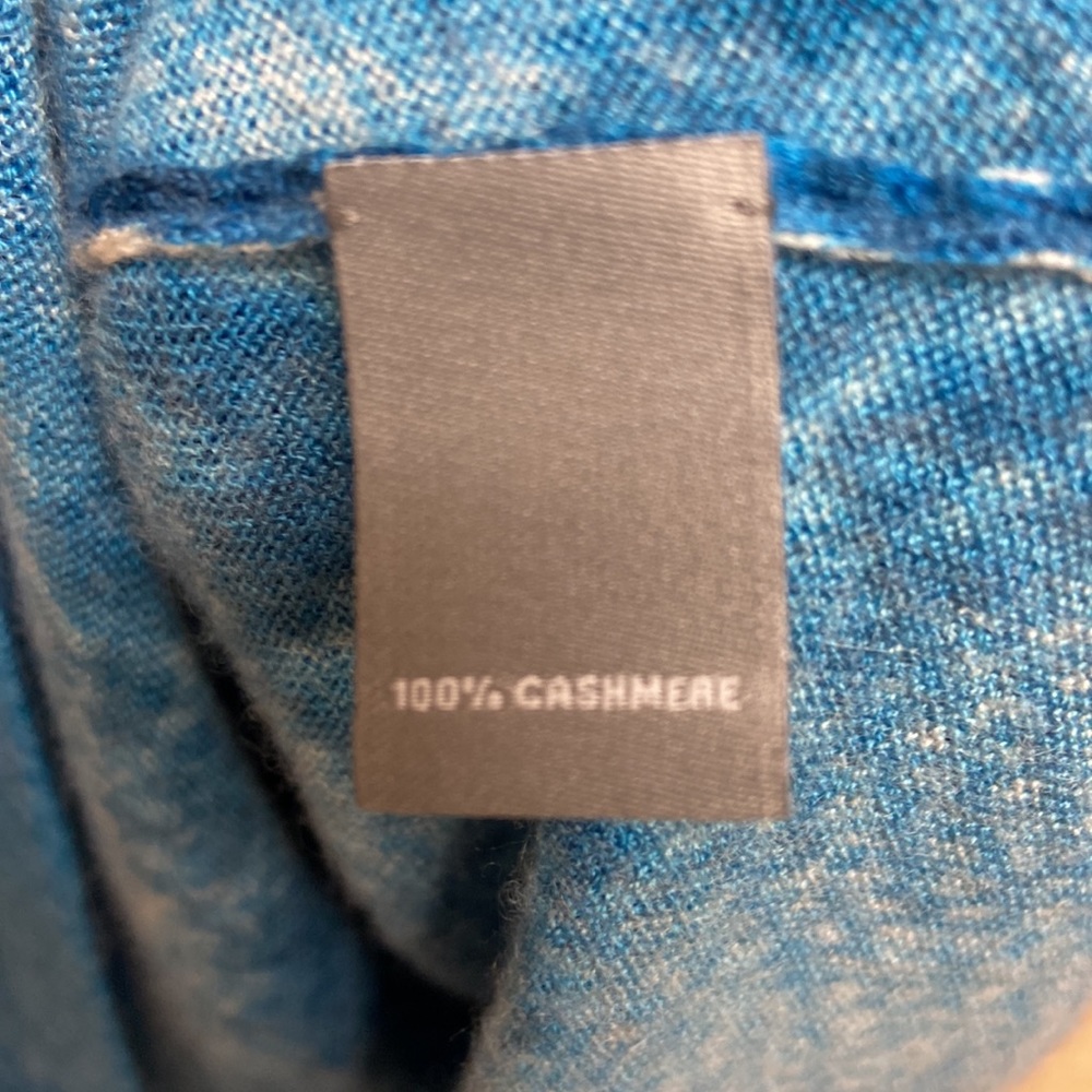 Neman Marcus Cashmere Sweater Size Small View 5